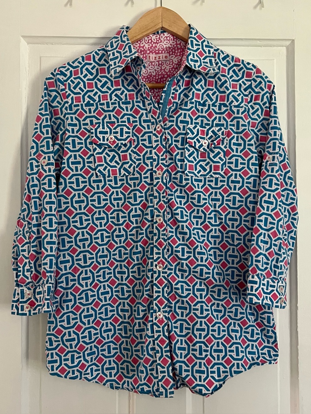 Tizzie Women’s Medium 3/4 Sleeve Geometric Cotton Button Up Shirt Blouse